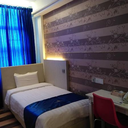 4Orty Inn Bintulu Kültér fotó