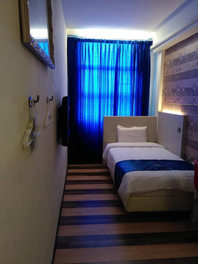 4Orty Inn Bintulu Kültér fotó